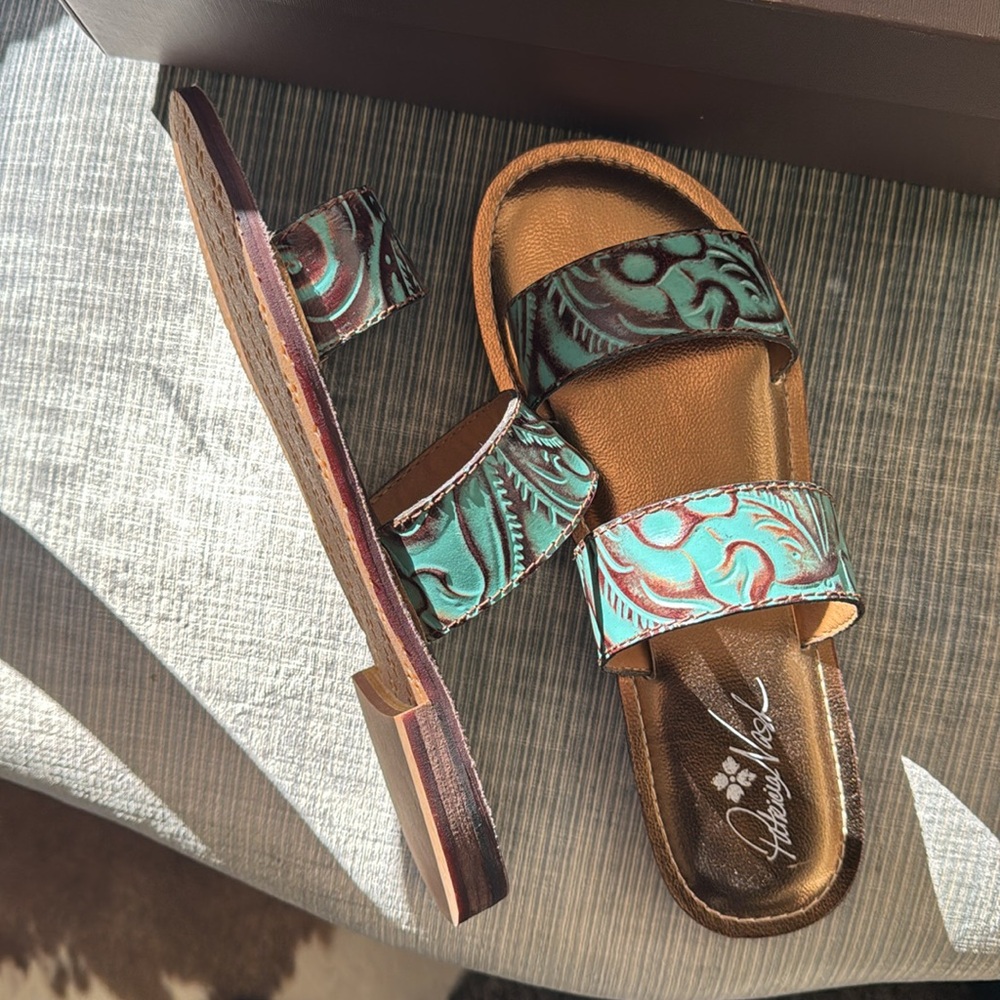 Like New Patricia Nash “Flair” Sandals - Picture 6 of 9
